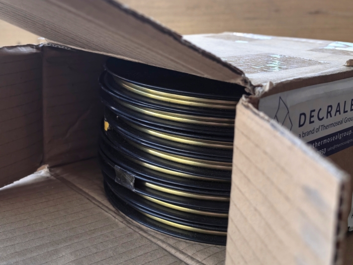 Свинцовая лента поступила на склад