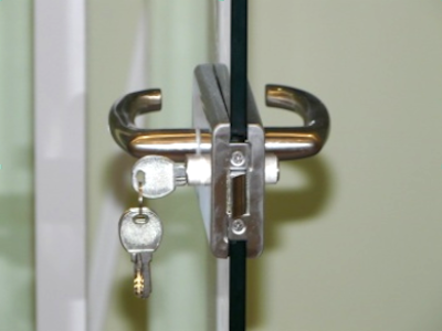 Замки для стеклянных дверей АВ24 Замки для стеклянных дверей АВ24