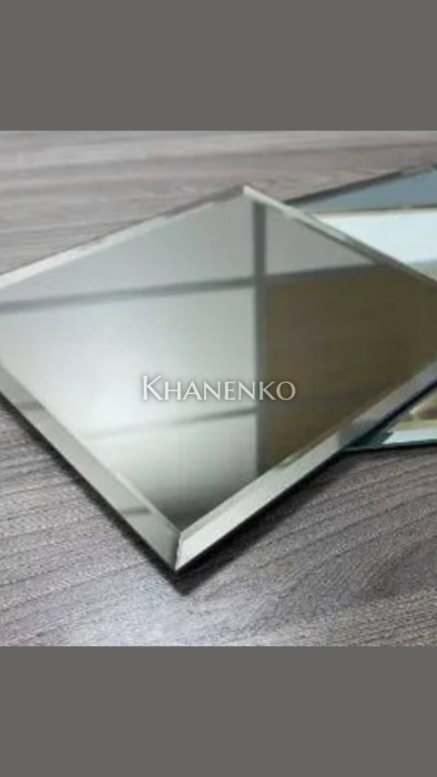 AV402: Зеркальная плитка с фацетным краем 150х150 мм, набор 10 шт