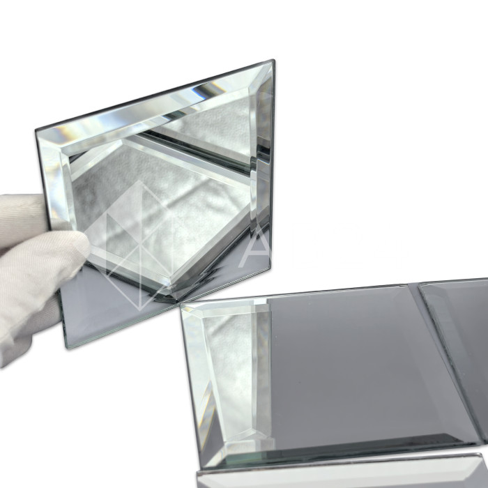 AV403: Зеркальная плитка с фацетным краем 100х100 мм, набор 10 шт