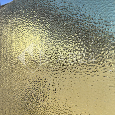 Стекло витражное AV 110.2RR пол листа (78 х 48 см)