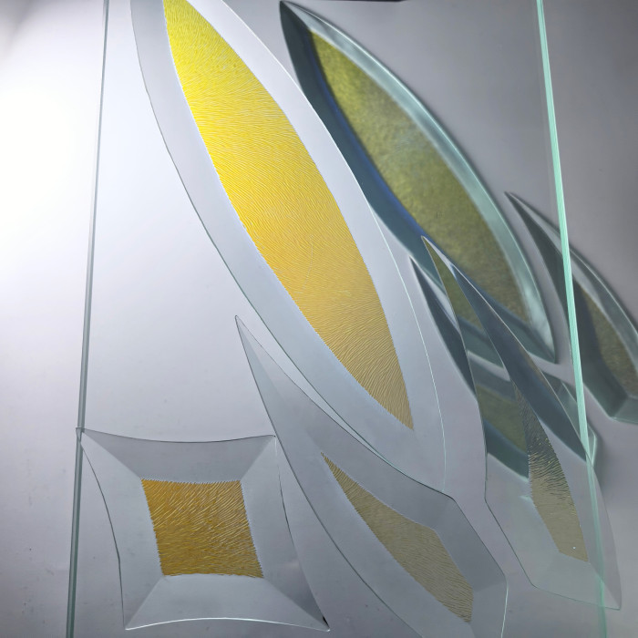 Бевелс AV166 дихроичный (7 элементов) 112 х 645 мм желтая шиншилла