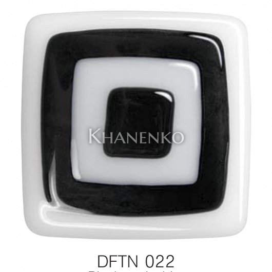 Фьюзинг квадрат DFTN 022 черно-белого цвета, 6 см