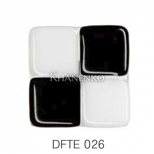 Фьюзинг квадрат DFTE 026 бело-черного цвета, 4 см