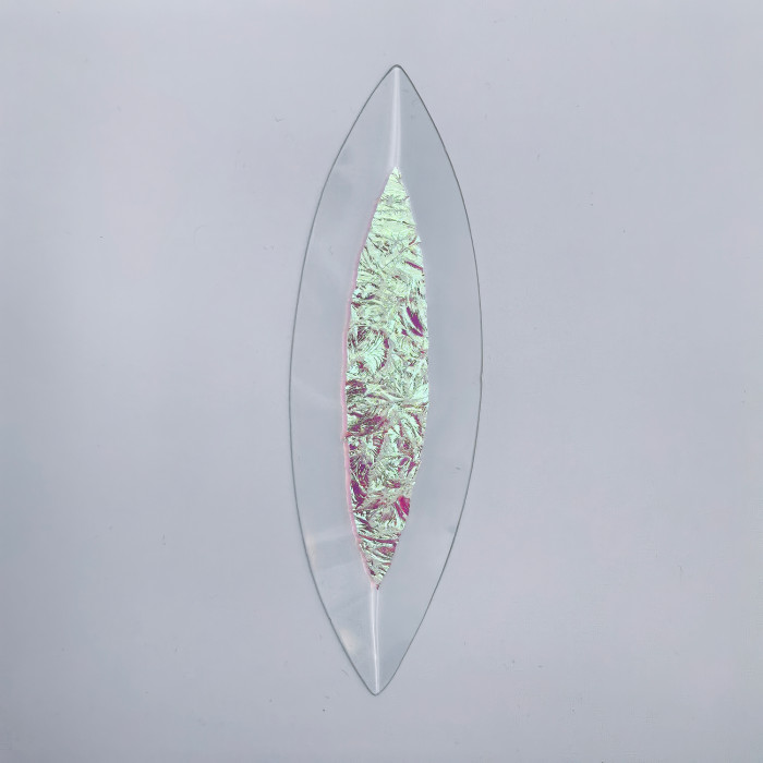 Бевелс AV107 дихроичный 42 х 142 мм, красный мороз