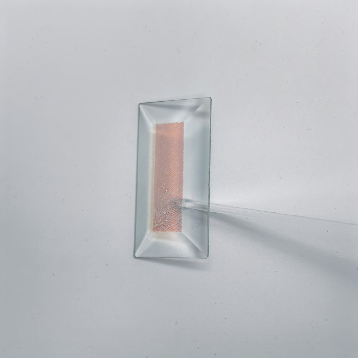 Бевелс AV221 дихроичный прямоугольник 76 х 38 мм красная шиншилла