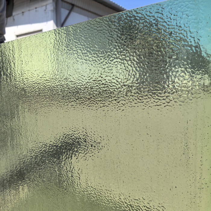 Стекло витражное AV 121RR четверть листа (39 х 48 см)