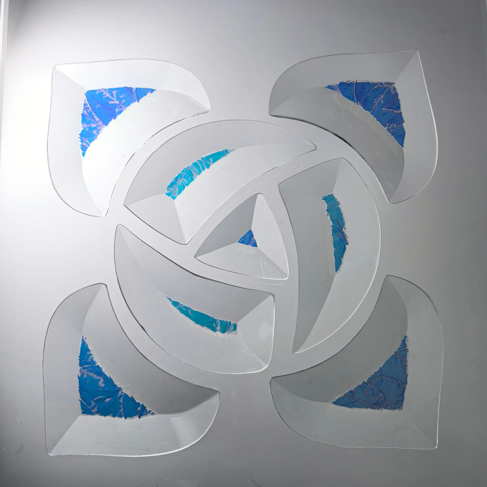 Бевелс AV54 дихроичный (8 элементов) 126 х 126 мм, синий мороз