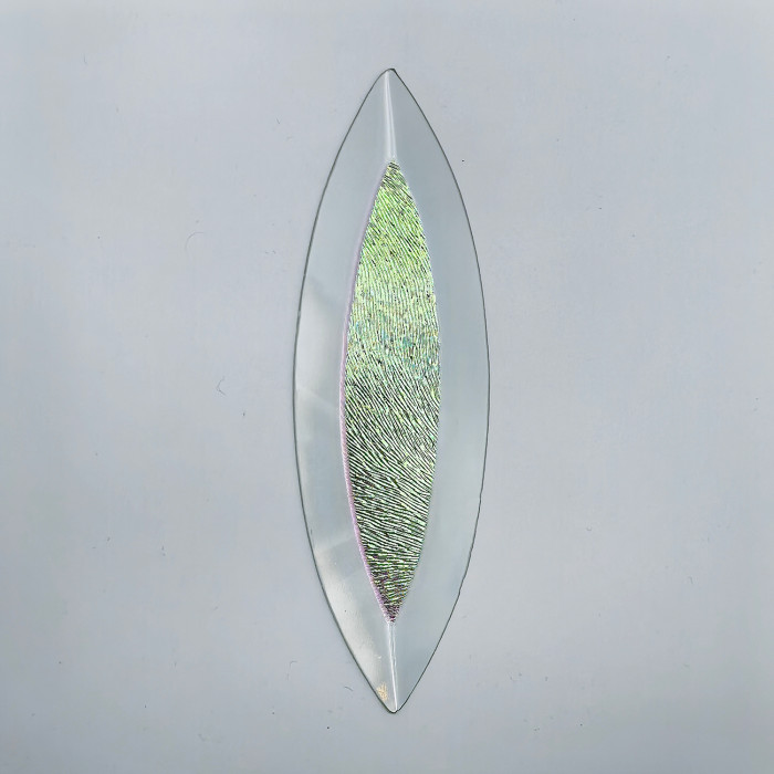 Бевелс AV107 дихроичный 42 х 142 мм, красная шиншилла