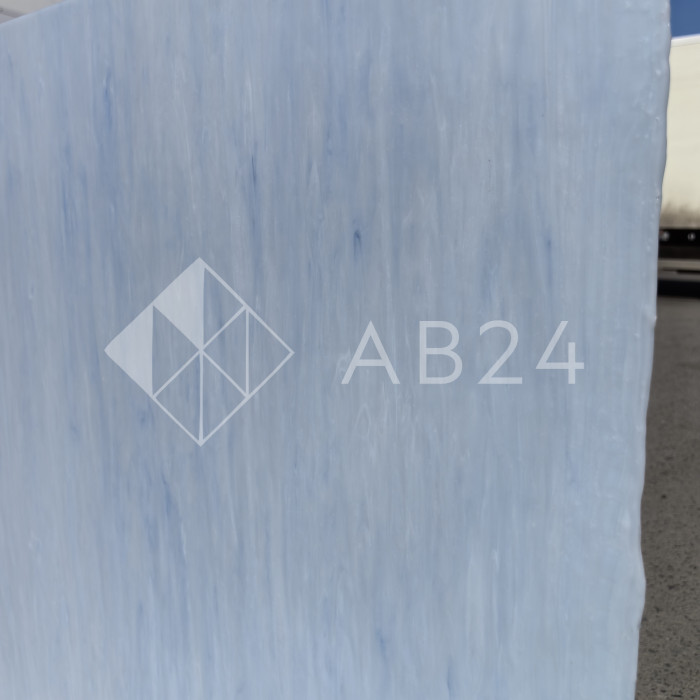 Стекло витражное AV 335-2S пол-листа (78 х 48 см)