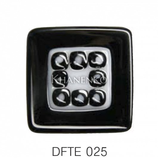 Фьюзинг квадрат DFTE 025 бело-черного цвета, 4 см