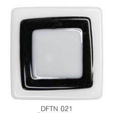 Фьюзинг квадрат DFTE 021 бело-черного цвета, 4 см  